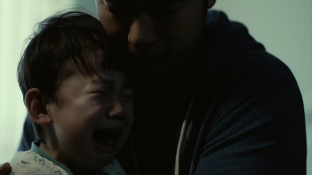 ママが出産里帰りで1ヶ月パパと息子の2人暮らしが始まる動画