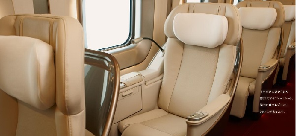 グランクラス車内