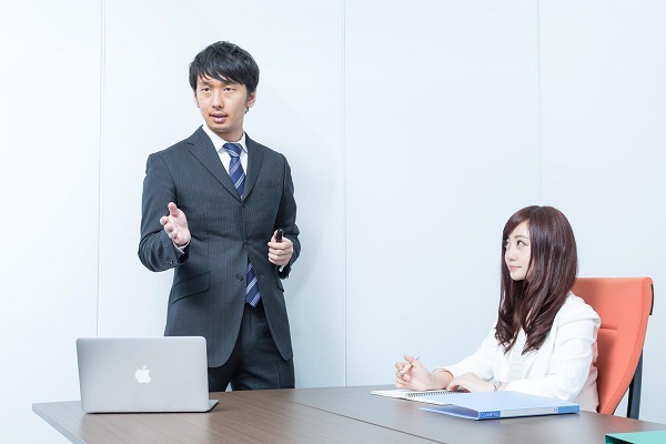 上司や先輩から可愛がられる女子社員になる方法