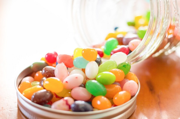 職場で気になる女子社員にだけやっちゃう男の行動