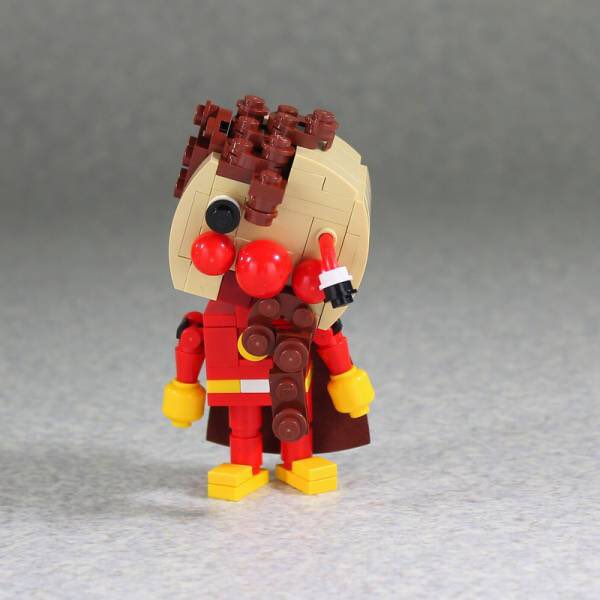 レゴで作った戦闘力100倍アンパンマン