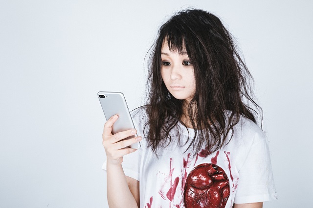 LINEで友だちに既読を付ける方法