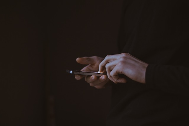 久々にLINEしてくる元彼の心理