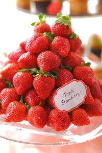 ニューオータニ特製キャラメルあまおうパンケーキ