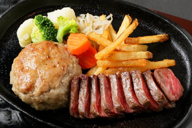 飲めるハンバーグ