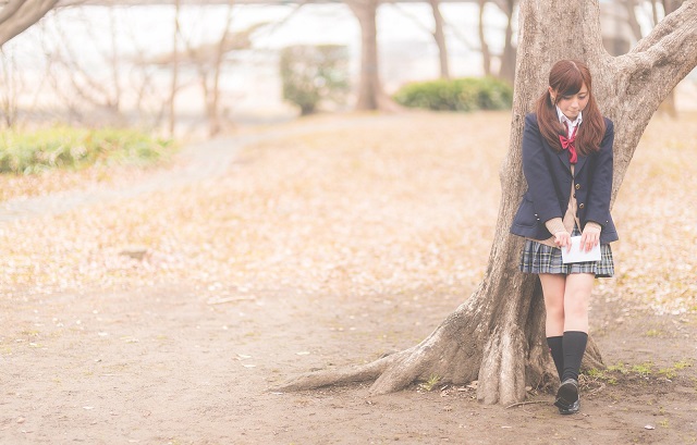 学校で気になる男子と仲良くなる方法