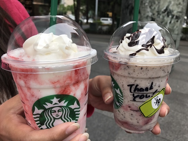 ストロベリークリームフラペチーノ