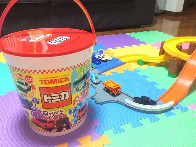 トミカ パーキングケース