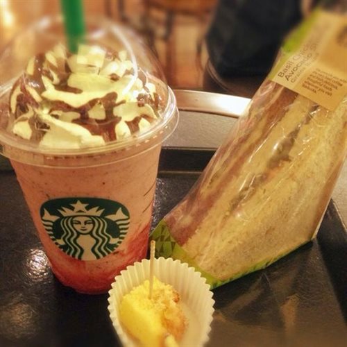 スタバストロベリーフラペチーノ