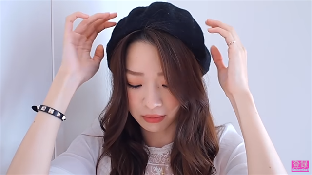 ベレー帽のかぶり方