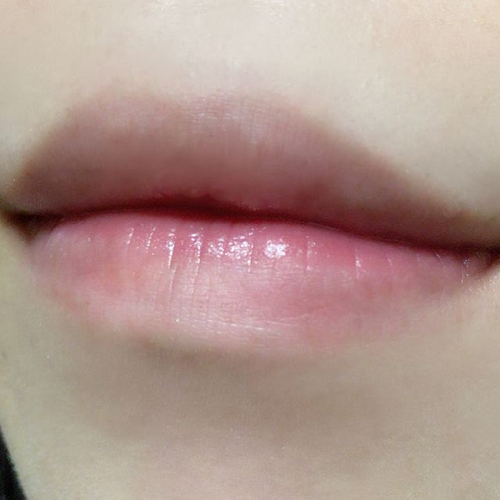 無印うるおいリップエッセンス