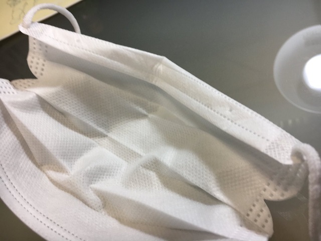マスクをしてもメガネが曇らない方法