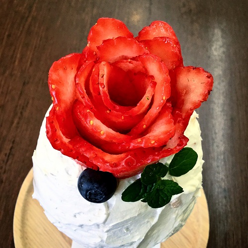 パフェカフェてんとう虫