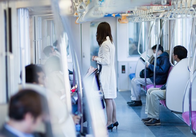 東京都内を走る電車の女性専用車まとめ 時間帯 車両 区間をチェック プリプラ 女子力アップできるサイト プリプラ 女子力アップできるサイト